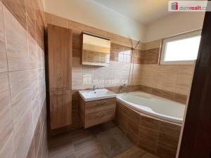 Prodej bytu 2+1, Pardubice - Ohrazenice, Arbesova, 71 m2