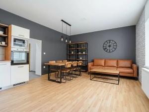 Prodej bytu 2+kk, Úpice, 3. května, 49 m2