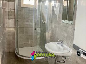 Pronájem bytu 2+kk, České Budějovice, V. Špály, 35 m2