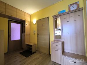 Pronájem bytu 2+1, Sokolov, Závodu míru, 55 m2