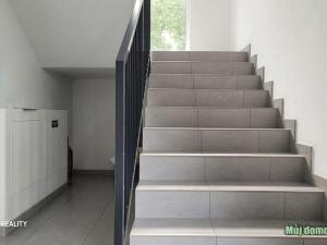 Prodej bytu 1+kk, Praha - Uhříněves, Bečovská, 32 m2