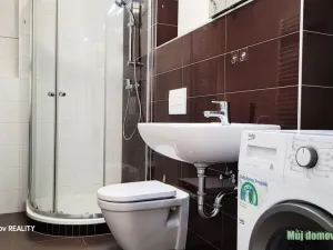 Pronájem bytu 1+kk, Praha - Uhříněves, Bečovská, 29 m2