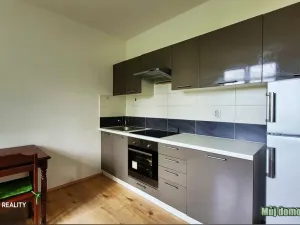 Pronájem bytu 1+kk, Praha - Uhříněves, Bečovská, 29 m2