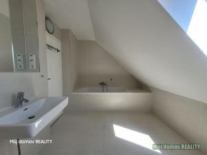 Prodej bytu 2+kk, Tišice - Chrást, Boleslavská, 72 m2