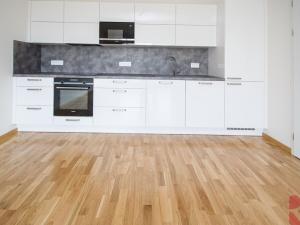 Pronájem bytu 2+kk, Praha - Modřany, Kolmanova, 61 m2