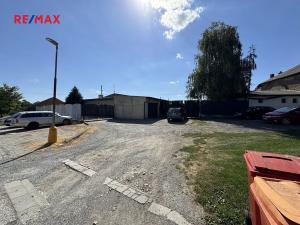 Prodej výrobních prostor, Loučany, 880 m2