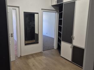 Pronájem bytu 3+kk, Praha - Strašnice, Věšínova, 68 m2