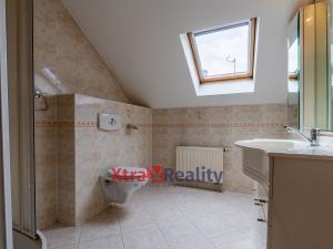 Prodej rodinného domu, Kadaň, Třešňová, 405 m2