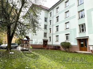 Prodej bytu 2+1, Liberec - Liberec III-Jeřáb, Slavíčkova, 76 m2