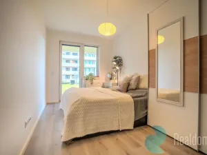 Prodej bytu 2+kk, Praha, Zvěřinova, 145 m2