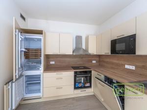 Pronájem bytu 2+kk, Praha - Modřany, Mezi vodami, 52 m2