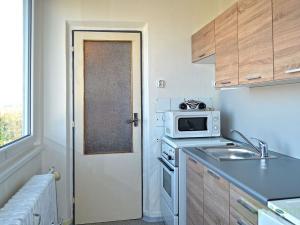 Pronájem bytu 3+1, Hradec Králové - Slezské Předměstí, Třebechovická, 55 m2