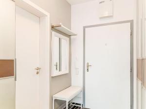 Pronájem bytu 2+kk, Praha - Žižkov, Biskupcova, 54 m2