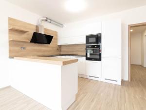 Pronájem bytu 2+kk, Olomouc, Eduarda Hamburgera, 65 m2