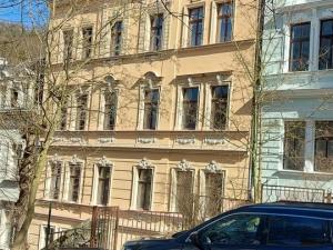 Prodej bytu 3+1, Karlovy Vary, Moravská, 77 m2