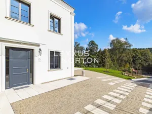 Pronájem vily, Praha - Dejvice, V Šáreckém údolí, 253 m2