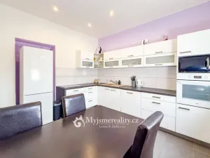 Prodej rodinného domu, Znojmo, Riegrova, 240 m2