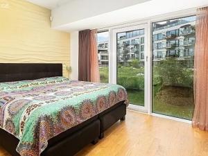 Pronájem atypického bytu, Praha - Smíchov, Holečkova, 143 m2