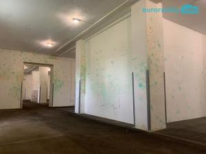 Pronájem skladu, Karlovy Vary, Sokolovská, 700 m2