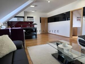 Prodej bytu 3+kk, Hluboká nad Vltavou, Masarykova, 83 m2