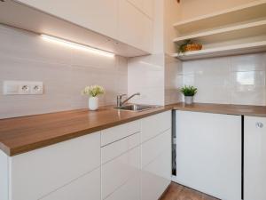 Pronájem bytu 1+kk, Praha - Letňany, Letovská, 42 m2