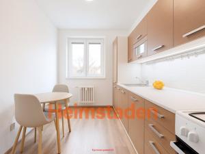 Pronájem bytu 2+1, Ostrava - Poruba, Čs. exilu, 55 m2