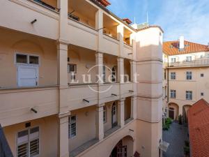 Pronájem bytu 2+1, Praha - Malá Strana, Mostecká, 80 m2