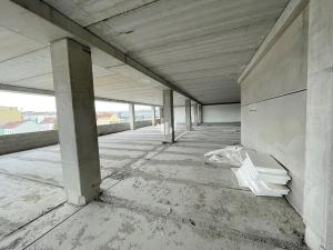 Pronájem kanceláře, Praha - Vysočany, Poděbradská, 1542 m2