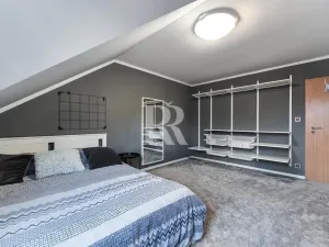 Prodej rodinného domu, Libčany, 280 m2