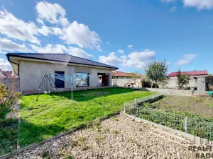 Prodej rodinného domu, Hrádek, 165 m2