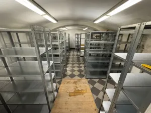 Pronájem skladu, Praha - Vinohrady, Italská, 108 m2