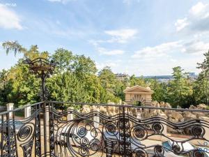 Pronájem bytu 2+1, Praha - Vinohrady, U Havlíčkových sadů, 90 m2