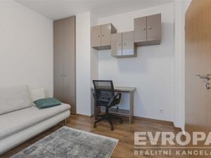 Prodej bytu 3+kk, Praha - Kobylisy, Ke Stírce, 77 m2