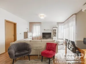 Prodej bytu 3+kk, Praha - Kobylisy, Ke Stírce, 77 m2