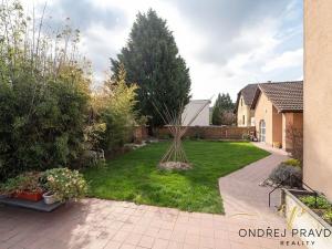 Prodej činžovního domu, Lety, Sokolská, 265 m2