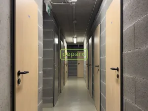 Pronájem bytu 1+kk, Praha - Libeň, Novovysočanská, 28 m2