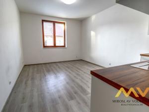 Pronájem bytu 2+kk, Pardubice - Zelené Předměstí, K Višňovce, 58 m2