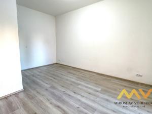 Pronájem bytu 2+kk, Pardubice - Zelené Předměstí, K Višňovce, 58 m2