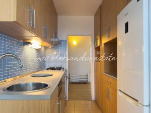 Pronájem bytu 3+1, Praha - Troja, Svídnická, 68 m2