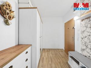 Prodej bytu 1+kk, Chlumec, Vyklická, 35 m2