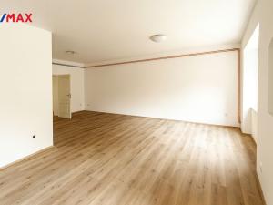 Pronájem rodinného domu, Slaný - Blahotice, 200 m2