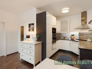 Pronájem bytu 2+kk, Praha - Žižkov, U staré cihelny, 54 m2