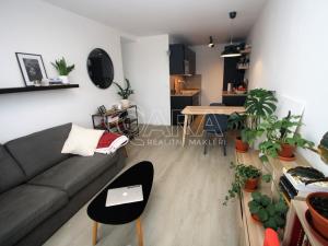 Pronájem bytu 2+kk, Praha - Stodůlky, Janského, 46 m2