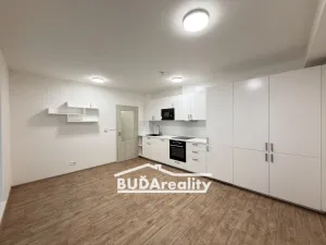 Pronájem bytu 2+kk, Zlín, Lorencova, 40 m2