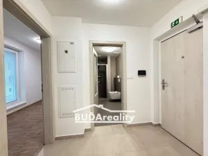 Pronájem bytu 2+kk, Zlín, Lorencova, 40 m2