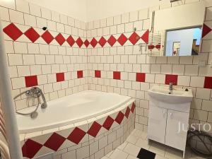 Prodej vícegeneračního domu, Písek, V Koutě, 786 m2