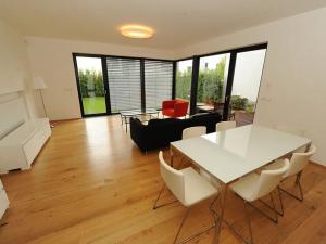 Pronájem rodinného domu, Praha - Kunratice, Královny Žofie, 154 m2