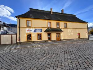 Pronájem bytu 1+1, Jeseník, Masarykovo nám., 45 m2