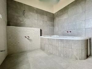 Prodej bytu 4+1, Buštěhrad, Švermova, 123 m2