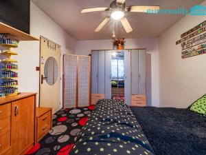 Prodej bytu 1+1, Cheb, Lomená, 35 m2